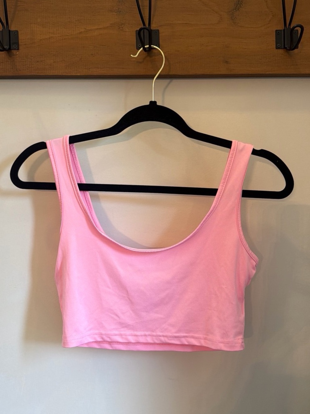 SHEIN Pastel Pink Scoop Neck Crop Sports Bra